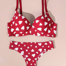 Conjunto de sosten y braga rojos con base blanca en forma de corazon para regalo del Dia de San Valentin (sin alambres)