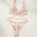 Conjunto de Brasier de tiras finas con bordado romantico y Tangas de encaje (2 piezas)