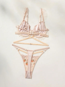 Conjunto de Brasier de tiras finas con bordado romantico y Tangas de encaje (2 piezas)