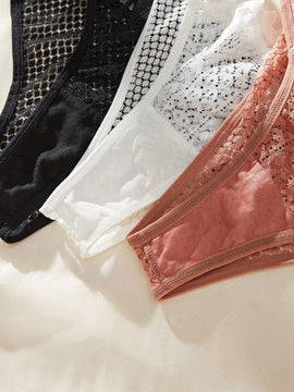 Set de 3 braguitas de triangulo de encaje de moda para mujeres