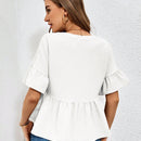 Essnce Camisa casual de textura con media tapeta y dobladillo de volantes para ropa de descanso