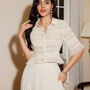 NEW  Prive Camisa corta texturizada con pliegues franceses y recortes aleatorios con estampado floral