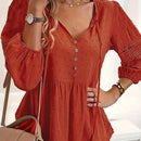 LUNE Camisa primavera/verano casual de mujer con cortes florales, pompon y contraste de encaje