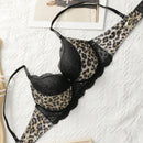 Lenceria de punto con estampado de leopardo al estilo europeo y americano, acolchada con copa gruesa, con ribete de encaje de moda y encaje bordado, adecuada para mujeres con senos pequenos, sexy y comoda
