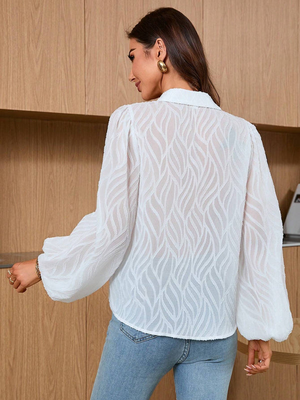 Camisa de manga de linterna media transparente y corte al azar con textura de planta de moda de primavera/verano
