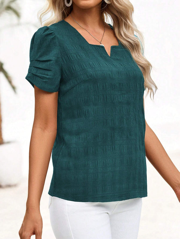 Camisa de verano para mujer con cuello en V pequeno y pliegues en las mangas, con punos de manga corta