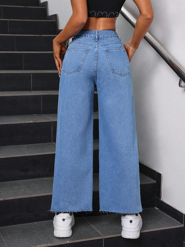 PETITE Jeans casuales de pierna recta con borde crudo lavados en azul claro
