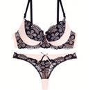 Conjunto atractivo de Brasier y tanga de encaje con bloques de color