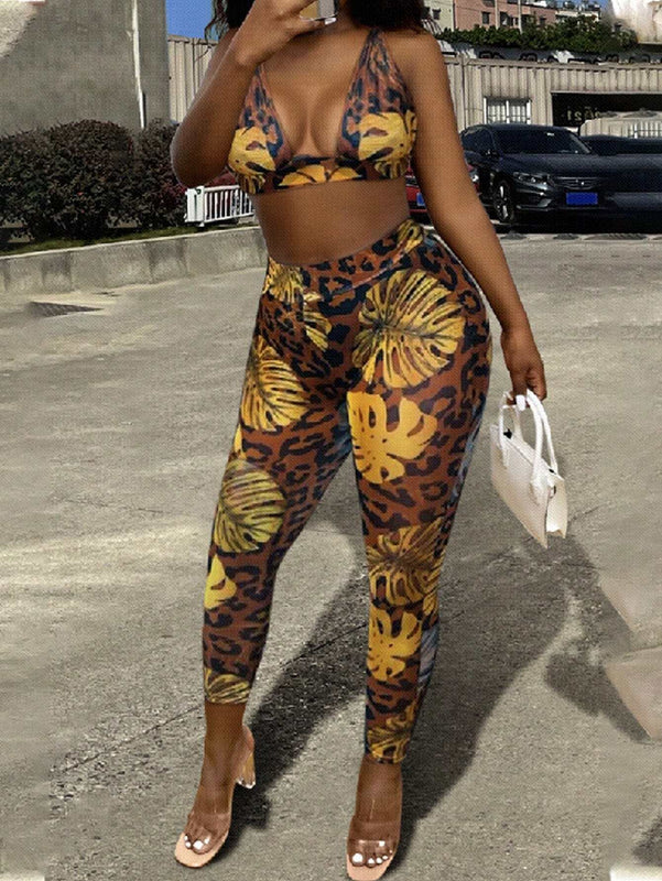 Slayr Conjunto tropical con top halter estampado y crop, espalda abierta y leggings estampados con diseno tropical para vacaciones (talla E)