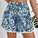 Essnce Pantalones cortos tejidos casuales para vacaciones de verano para mujeres con ribete de pompones, parches estampados y cinturon tejido, pantalones cortos estilo hawaiano, pantalones cortos graficos, ropa de verano