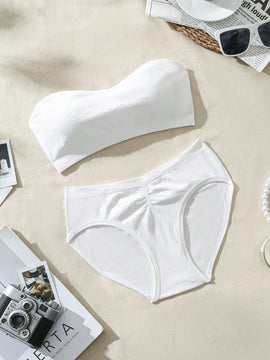 Conjunto De Bra Strapless Y Calzones Triangulares De Color Solido