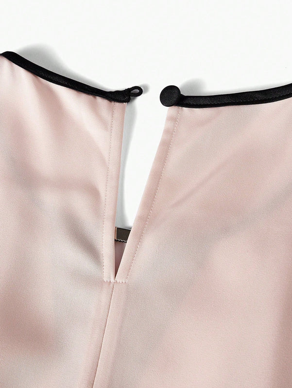 MOTF Classy Blusa sin mangas con detalle de orificio en el cuello, ribete de contraste y pliegues plegados