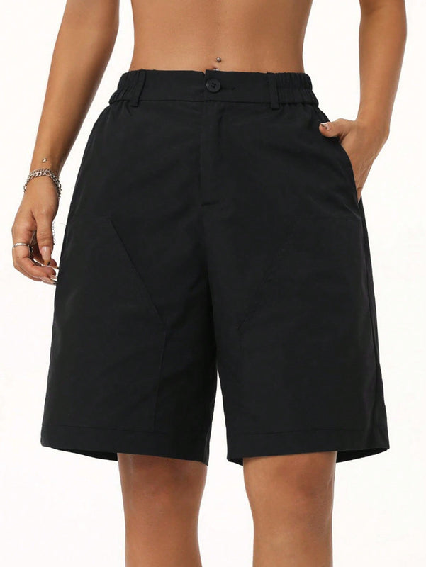 Coolane Shorts estilo callejero para mujer con ajuste holgado, longitud de la rodilla, tachuelas y tonos neutros