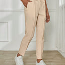 Pantalones casuales para mujer con cintura elastica con cordon, ajuste regular y bolsillos inclinados de unicolor
