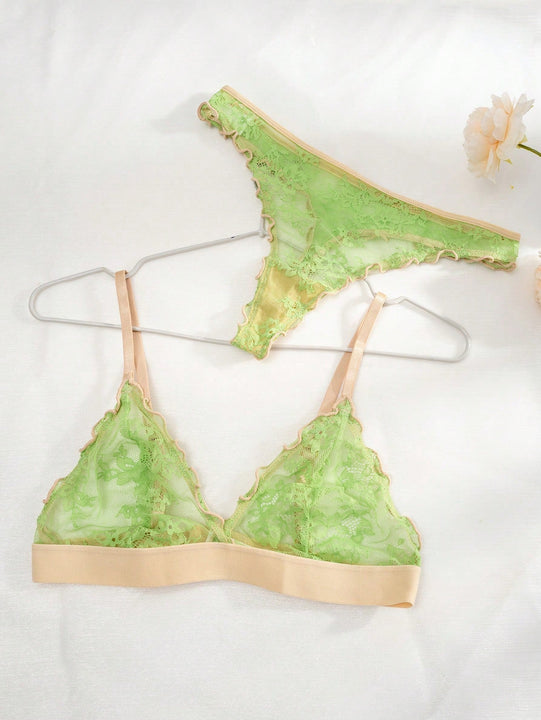Conjunto de ropa interior verde fluorescente para mujeres con encaje transpirable y copa de triangulo inalambrico comodo de 2 piezas con bordes ondulados, que incluye Tangas