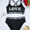 Conjunto de sujetador y bragas con correas cruzadas y estampado de letras LOVE para mujeres