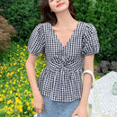 NEW DAZY Camisa de damas a cuadros con mangas cortas, cuello en V, y cremallera