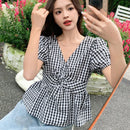 NEW DAZY Camisa de damas a cuadros con mangas cortas, cuello en V, y cremallera