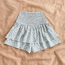 WYWH Shorts cortos de linea A doble capa para mujer con flores azules y blancas, perfectos para vacaciones