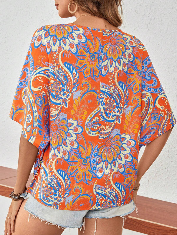 Camisa casual con cuello en V y estampado por todo el Body, de verano