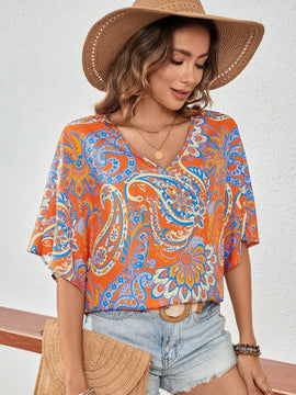 Camisa casual con cuello en V y estampado por todo el Body, de verano