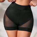 Pantalones cortos de mujer"} (Note: The term "boyshorts" is used in English as a style of women's underwear, but there is not a direct equivalent in Spanish. "Pantalones cortos de mujer