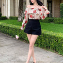 DAZY Camisa de mujer con estampado floral y diseno con detalles de volantes, detalles de volantes, mangas largas con lazos