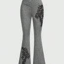 ROMWE Goth Pantalones acampanados ajustados de color rosa con impresion cruzada de vid enredada con cintura en V de moda