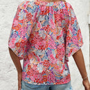 Camisa de manga acampanada con flores pequenas para mujer (estampado aleatorio)