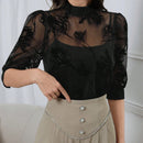 Modely Elegante camisa transparente de malla con estampado floral de verano para mujeres