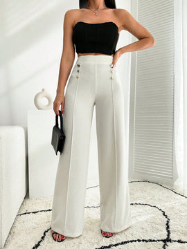 Pantalon palazzo de pierna ancha blanco con detalle de boton