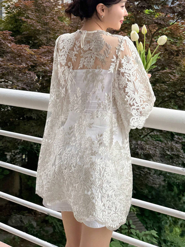 DAZY Blusa amplia de mujer con encaje y mangas cortas