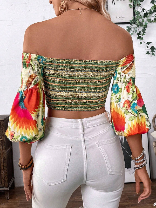 Top corto fuera del hombro con mangas de lampara y diseno de flores, perfecto para vacaciones de moda femenina