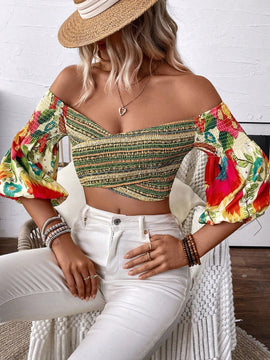 Top corto fuera del hombro con mangas de lampara y diseno de flores, perfecto para vacaciones de moda femenina