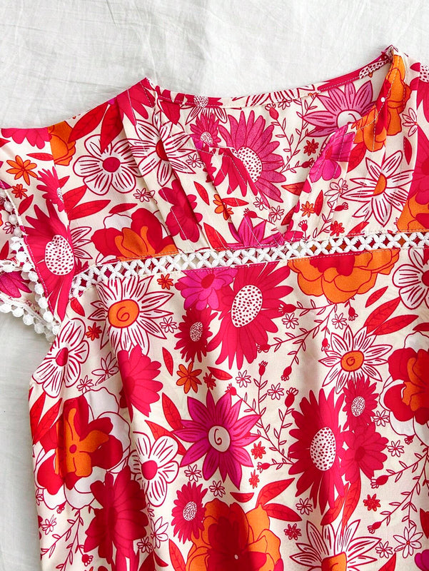 Blusa de manga corta con estampado floral para vacaciones de verano de mujer con cuello en V enado y mangas con solapa