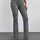 Tall pantalones acampanados con estampado de leopardo