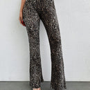 Tall pantalones acampanados con estampado de leopardo