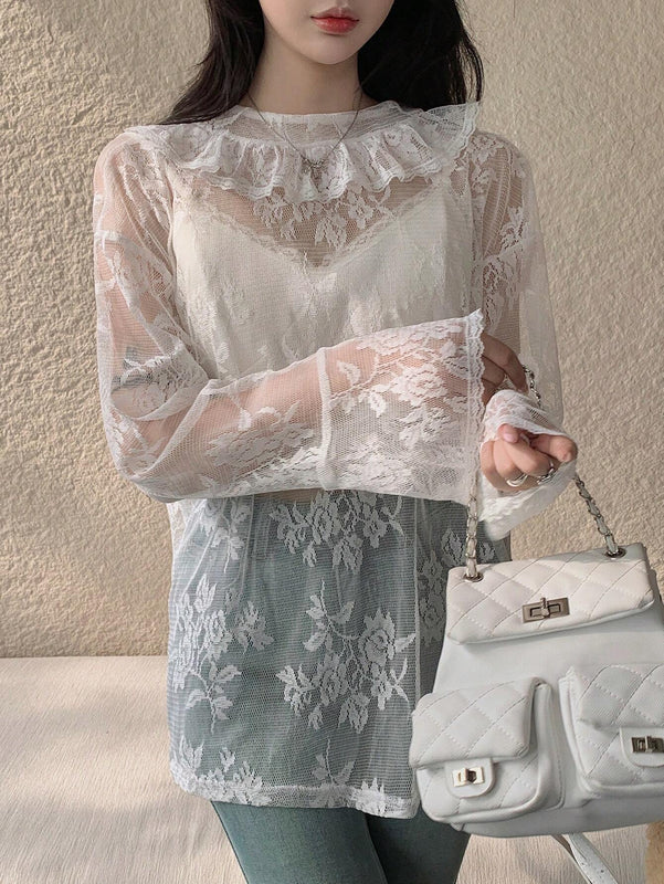 DAZY Blusa delgada floja de manga larga con encaje floral para mujer
