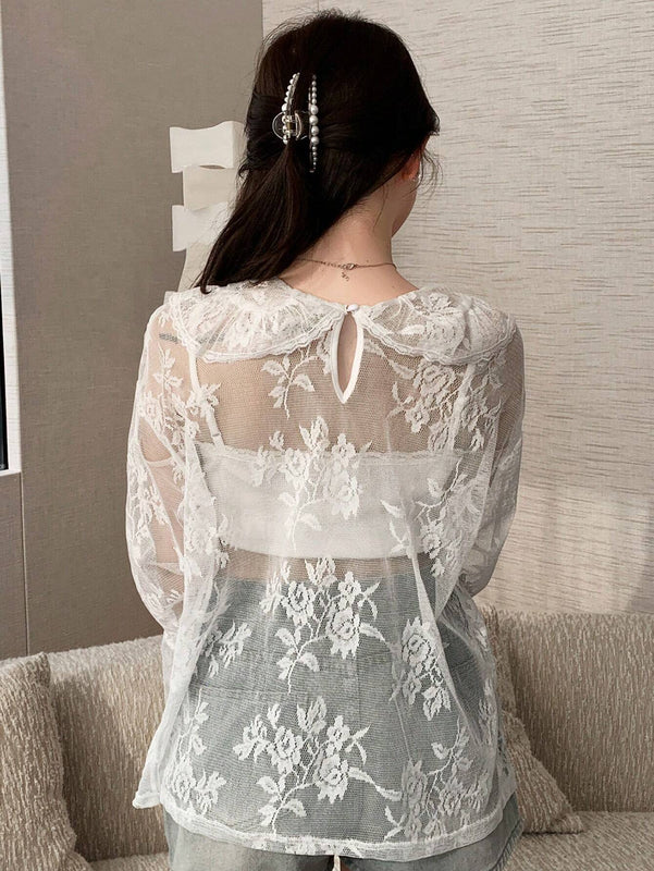 DAZY Blusa delgada floja de manga larga con encaje floral para mujer