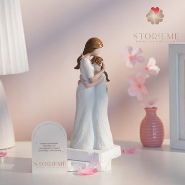 Figura de Resina de Abrazo Conmovedor Madre-Hija de Storyme - Ideal para el Día de la Madre, Decoración Versátil para Interiores/Exteriores, Perfecta para Exhibición en el Hogar y Dormitorio