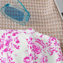 WYWH Top informal corto sin tirantes con estampado azul de vacaciones y estilo bustier para mujeres WYWH, con lineas prensadas de espina de pescado sobre un fondo blanco