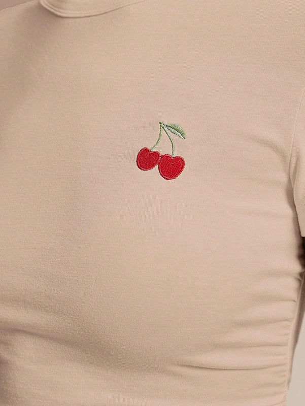 Frenchy Camiseta casual de verano para mujer con cuello redondo, dees de cereza bordados, mangas cortas con dees plisados y ruchados en el lateral, ajuste enado, esencial para el verano