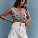 MISSGUIDED Pantalones cortos a rayas con detalles de cinturon