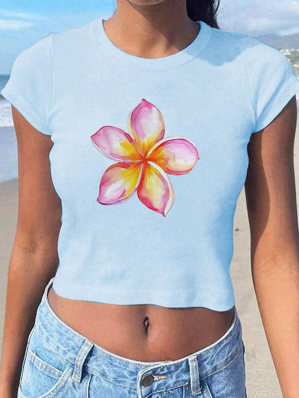 Camiseta corta con estampado floral