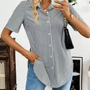 Essnce Camisa de mujer de manga corta con rayas y dobladillo dividido con dobladillo curvo