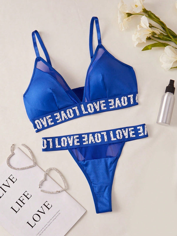 Eraneu Conjunto de lenceria para mujer, sosten y ropa interior tipo tanga con tirantes de espagueti, estampado de letras y malla acoplada, 2 piezas deportivas