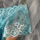 Panties sexys de encaje para mujer de una sola pieza con entrepierna abierta
