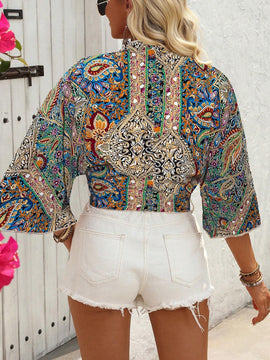 Camisa corta para vacaciones de mujer con estampado de cachemira, nudo frontal y manga acampanada