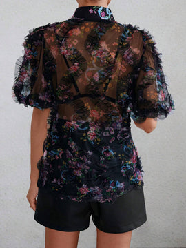 Camisa de malla con cuello de pie y manga lantern con diseno impreso al azar para mujer con borde de volantes en 3D y tela traslucida para verano