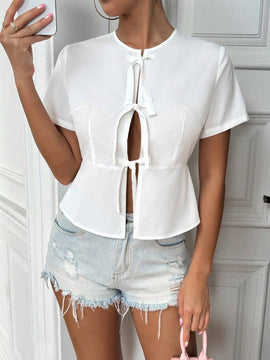 Blusa solida con frente de corbata